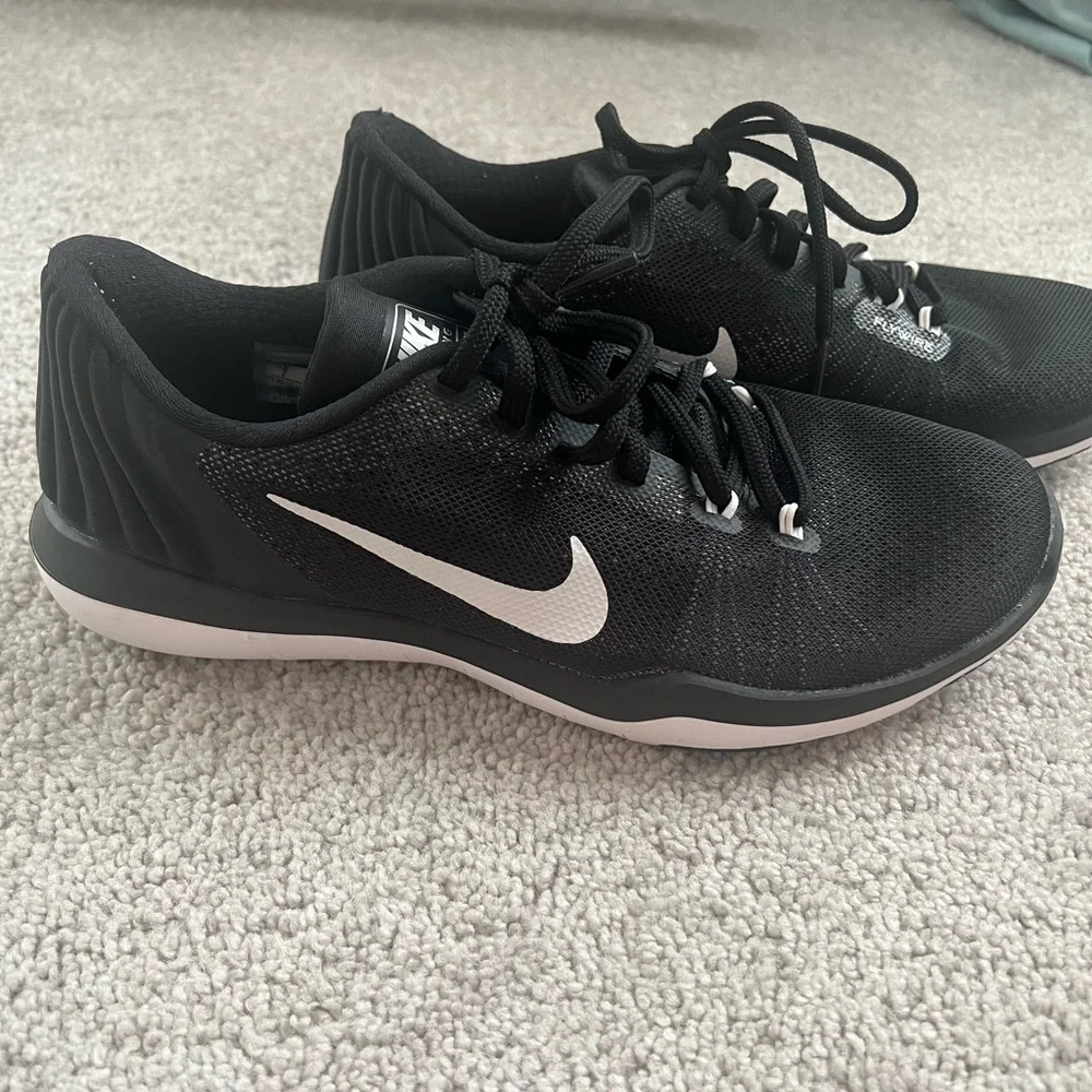 Women’s Nike Flex Supreme TR5 Training Running Sneakers - Picture 11 of 11